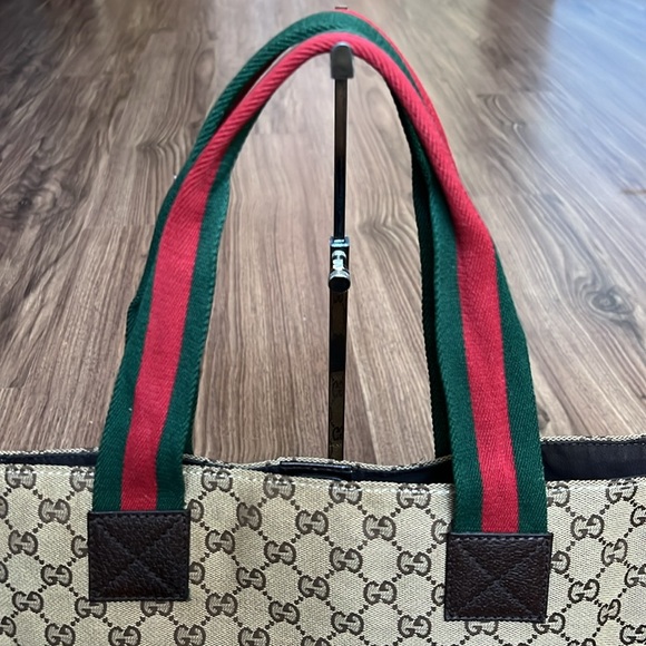 A202 - ๐ฏ% authentic Gucci shoulder bag - Picture 12 of 16